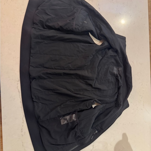 FIGS On-Shift Float Bomber Vest - Picture 6 of 12